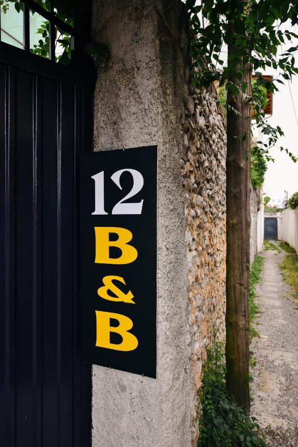 12 B&B Shkoder Luaran gambar